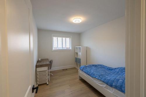 93 Purdy Crescent|Unit #1 - Upper, Hamilton, ON - Indoor Photo Showing Bedroom