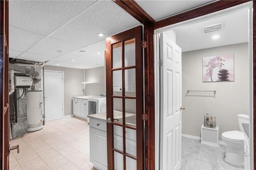 149 Greenford Drive, Hamilton, ON - Indoor Photo Showing Bathroom
