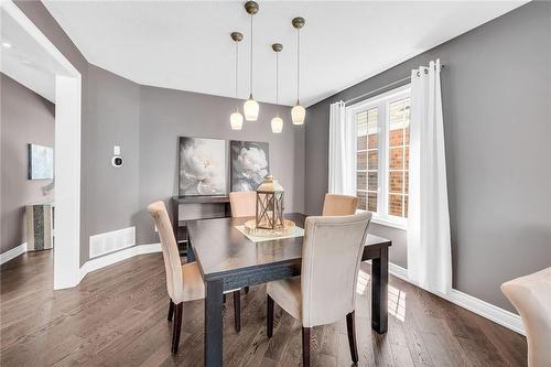 910 Cousens Terrace, Milton, ON - Indoor Photo Showing Dining Room
