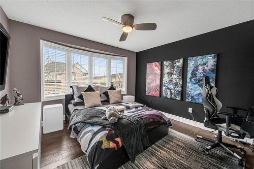 910 Cousens Terrace, Milton, ON - Indoor Photo Showing Bedroom