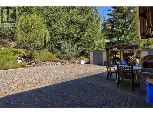 7553 Stampede Trail, Anglemont, BC - Outdoor