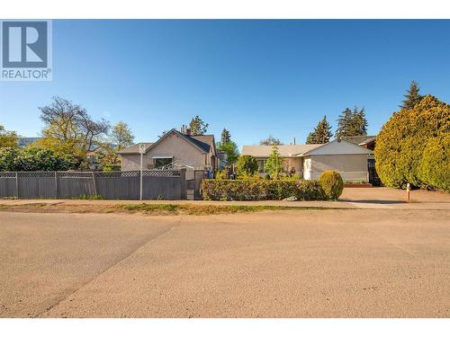 540 Patterson Avenue Lot# B, Kelowna, BC - Outdoor