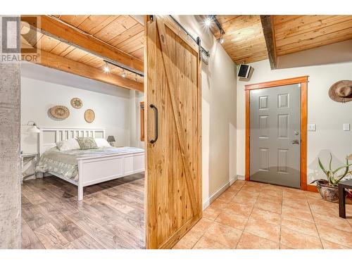 8089 Princeton Summerland Road, Summerland, BC - Indoor Photo Showing Bedroom