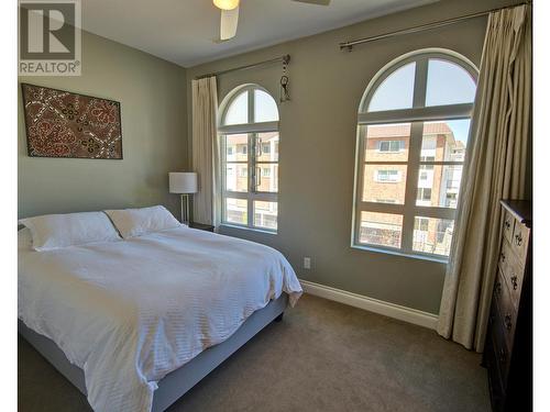 645 Fuller Avenue, Kelowna, BC - Indoor Photo Showing Bedroom