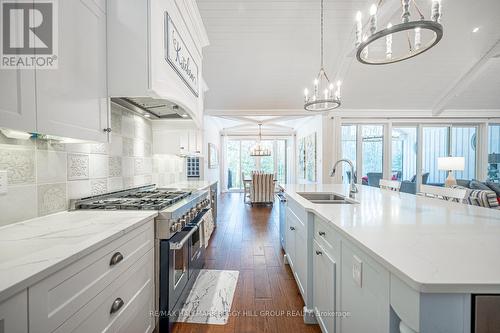 3691 Brunel Road, Huntsville, ON - Indoor Photo Showing Kitchen With Double Sink With Upgraded Kitchen