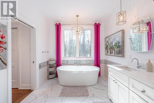 3691 Brunel Road, Huntsville, ON - Indoor Photo Showing Bathroom