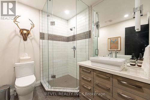 413 Codrington Street, Barrie (Codrington), ON - Indoor Photo Showing Bathroom