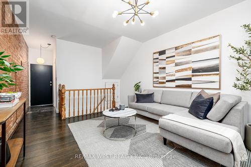2185 Dundas Street W, Toronto, ON - Indoor Photo Showing Living Room