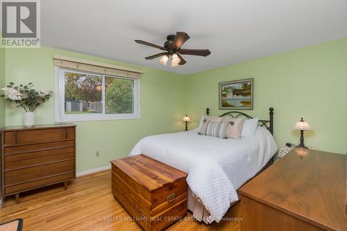 15 Hyland Avenue, Halton Hills, ON - Indoor Photo Showing Bedroom