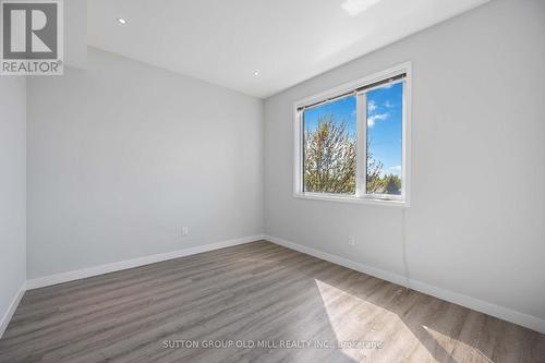 102 Ypres Road, Toronto, ON - Indoor Photo Showing Other Room