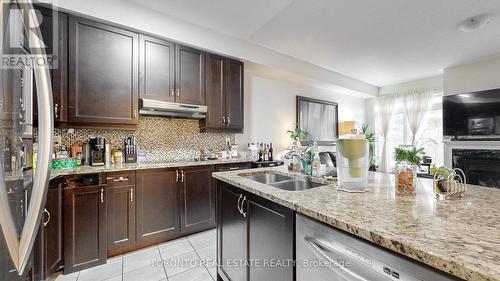 18 - 3350 Thomas Street, Mississauga, ON - Indoor Photo Showing Kitchen With Double Sink With Upgraded Kitchen