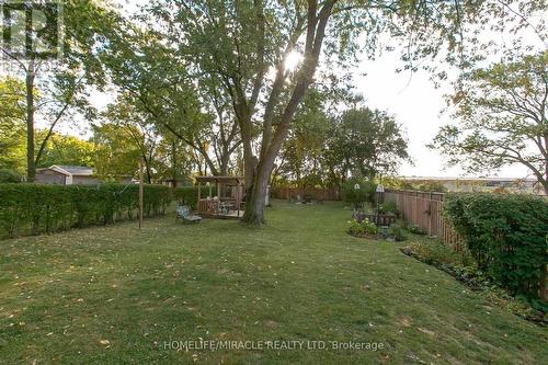 Upper - 2268 Fassel Avenue, Burlington, ON - Outdoor With Backyard