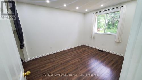 Upper - 2268 Fassel Avenue, Burlington, ON - Indoor Photo Showing Other Room