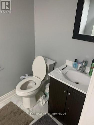 142 Dumfries Avenue, Brampton, ON - Indoor Photo Showing Bathroom