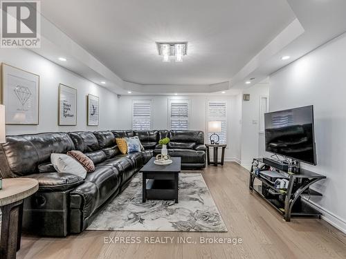 85 Roxton Road, Oakville, ON - Indoor Photo Showing Living Room