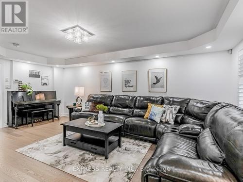 85 Roxton Road, Oakville, ON - Indoor Photo Showing Living Room