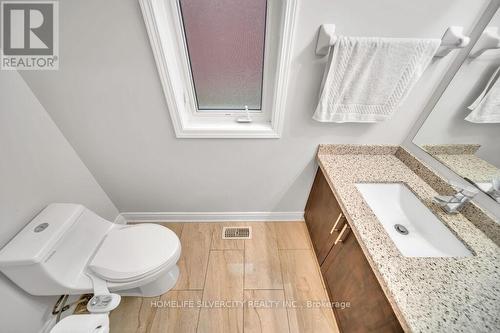 425 Woodbine Avenue, Kitchener, ON - Indoor Photo Showing Bathroom