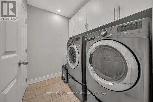 425 Woodbine Avenue, Kitchener, ON - Indoor Photo Showing Laundry Room