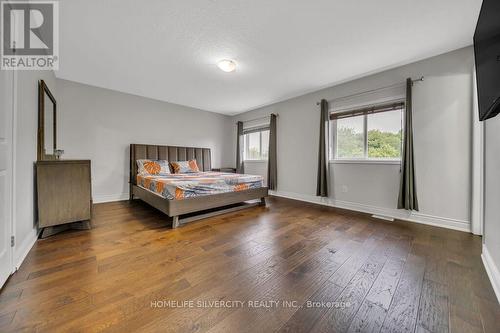 425 Woodbine Avenue, Kitchener, ON - Indoor Photo Showing Bedroom
