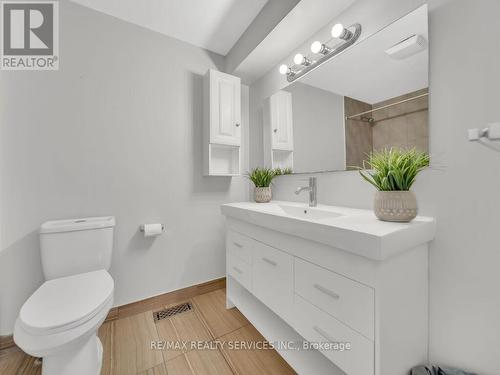 2 - 415 Keats Way, Waterloo, ON - Indoor Photo Showing Bathroom