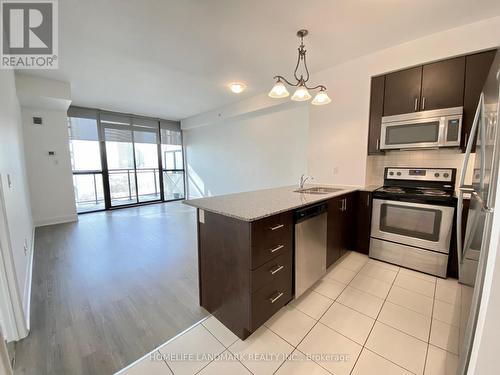 905 - 2900 Highway 7 Road W, Vaughan, ON - Indoor Photo Showing Kitchen With Stainless Steel Kitchen