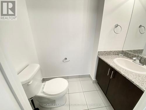 905 - 2900 Highway 7 Road W, Vaughan, ON - Indoor Photo Showing Bathroom