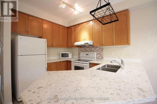 20 Sanderson Road, Markham, ON - Indoor Photo Showing Kitchen With Double Sink