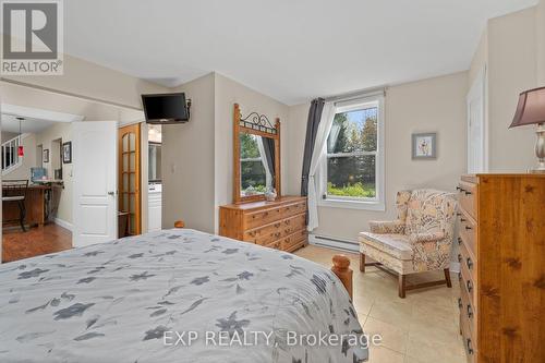 17682 Loyalist Parkway, Prince Edward County, ON - Indoor Photo Showing Bedroom