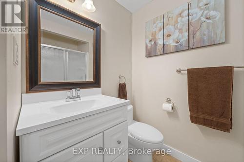 17682 Loyalist Parkway, Prince Edward County, ON - Indoor Photo Showing Bathroom