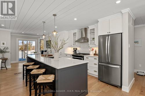 40 Navigators Trail, Kawartha Lakes, ON - Indoor Photo Showing Kitchen With Stainless Steel Kitchen With Upgraded Kitchen