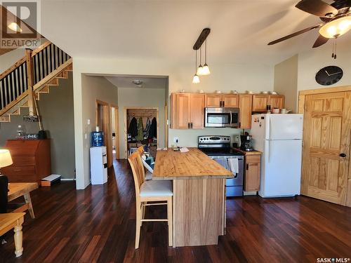 159 Grenfell Beach, Crooked Lake, SK - Indoor Photo Showing Kitchen