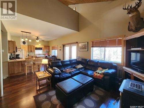 159 Grenfell Beach, Crooked Lake, SK - Indoor Photo Showing Living Room