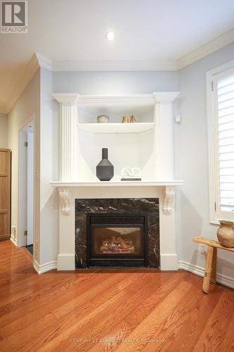 413 - 31 Avondale Avenue, Toronto, ON - Indoor Photo Showing Living Room With Fireplace