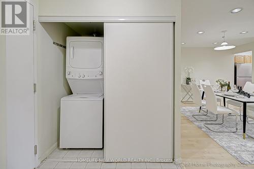 319 Grandview Way, Toronto, ON - Indoor Photo Showing Laundry Room