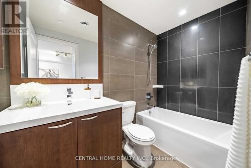 1432 - 120 Harrison Garden Boulevard, Toronto, ON - Indoor Photo Showing Bathroom