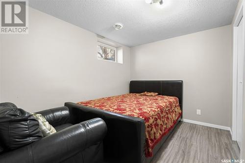 226 Brock Crescent, Saskatoon, SK - Indoor Photo Showing Bedroom
