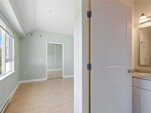 414-650 Berwick Rd North, Qualicum Beach, BC - Indoor Photo Showing Other Room