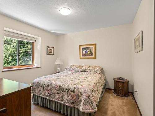 5145 Gainsberg Rd, Bowser, BC - Indoor Photo Showing Bedroom