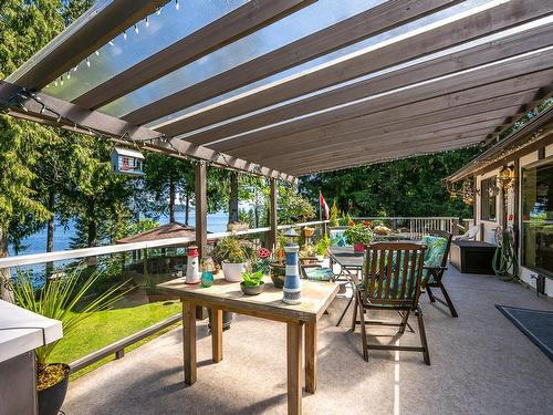 5145 Gainsberg Rd, Bowser, BC - Outdoor With Deck Patio Veranda With Exterior