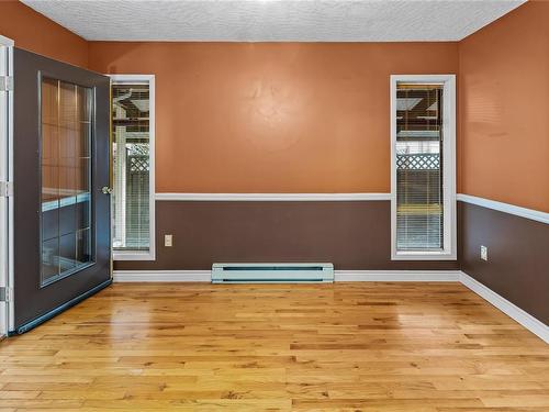 4100 Larchwood Dr, Saanich, BC - Indoor Photo Showing Kitchen