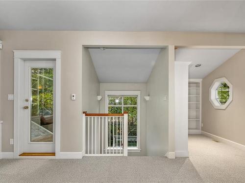 4855 Major Rd, Saanich, BC - Indoor Photo Showing Other Room