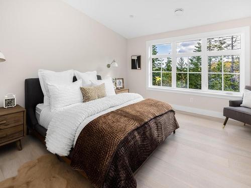 2018 Pinehurst Terr, Langford, BC - Indoor Photo Showing Bedroom