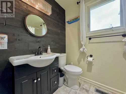 7 Pinetree Road, Glovertown, NL - Indoor Photo Showing Bathroom