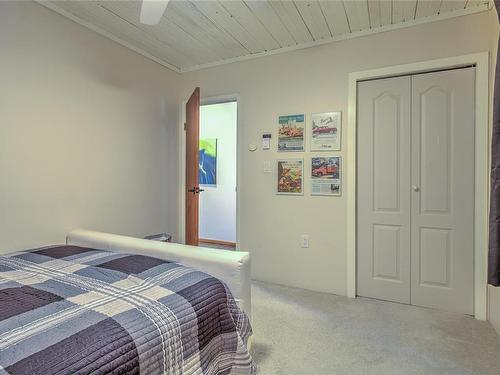 7476 Neva Rd, Lake Cowichan, BC - Indoor Photo Showing Bedroom
