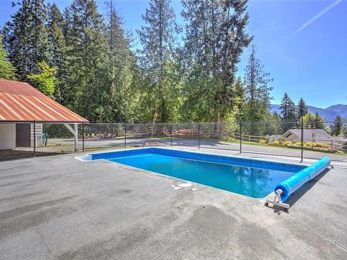 7476 Neva Rd, Lake Cowichan, BC - Outdoor With In Ground Pool With Backyard