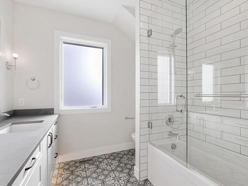 5180 Willis Way, Courtenay, BC - Indoor Photo Showing Bathroom