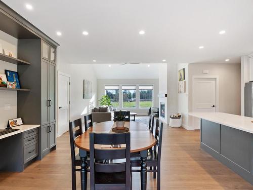 5180 Willis Way, Courtenay, BC - Indoor Photo Showing Dining Room