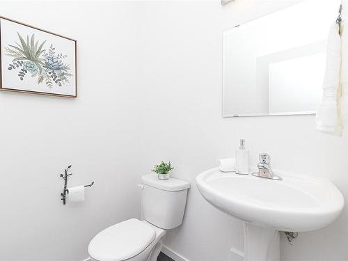 6360 Willowpark Way, Sooke, BC - Indoor Photo Showing Bathroom