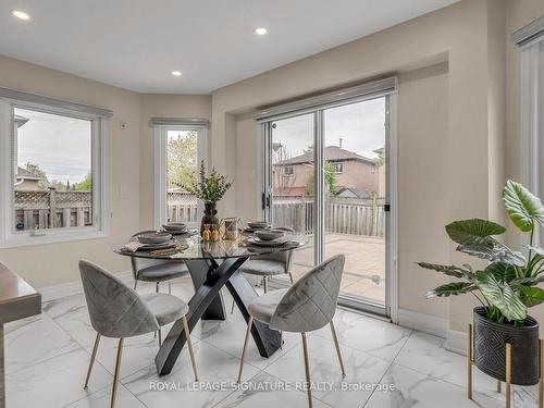 27 Hearne Cres, Ajax, ON - Indoor Photo Showing Dining Room
