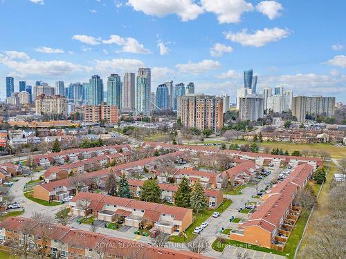 84-215 Mississauga Valley Blvd, Mississauga, ON - Outdoor With View